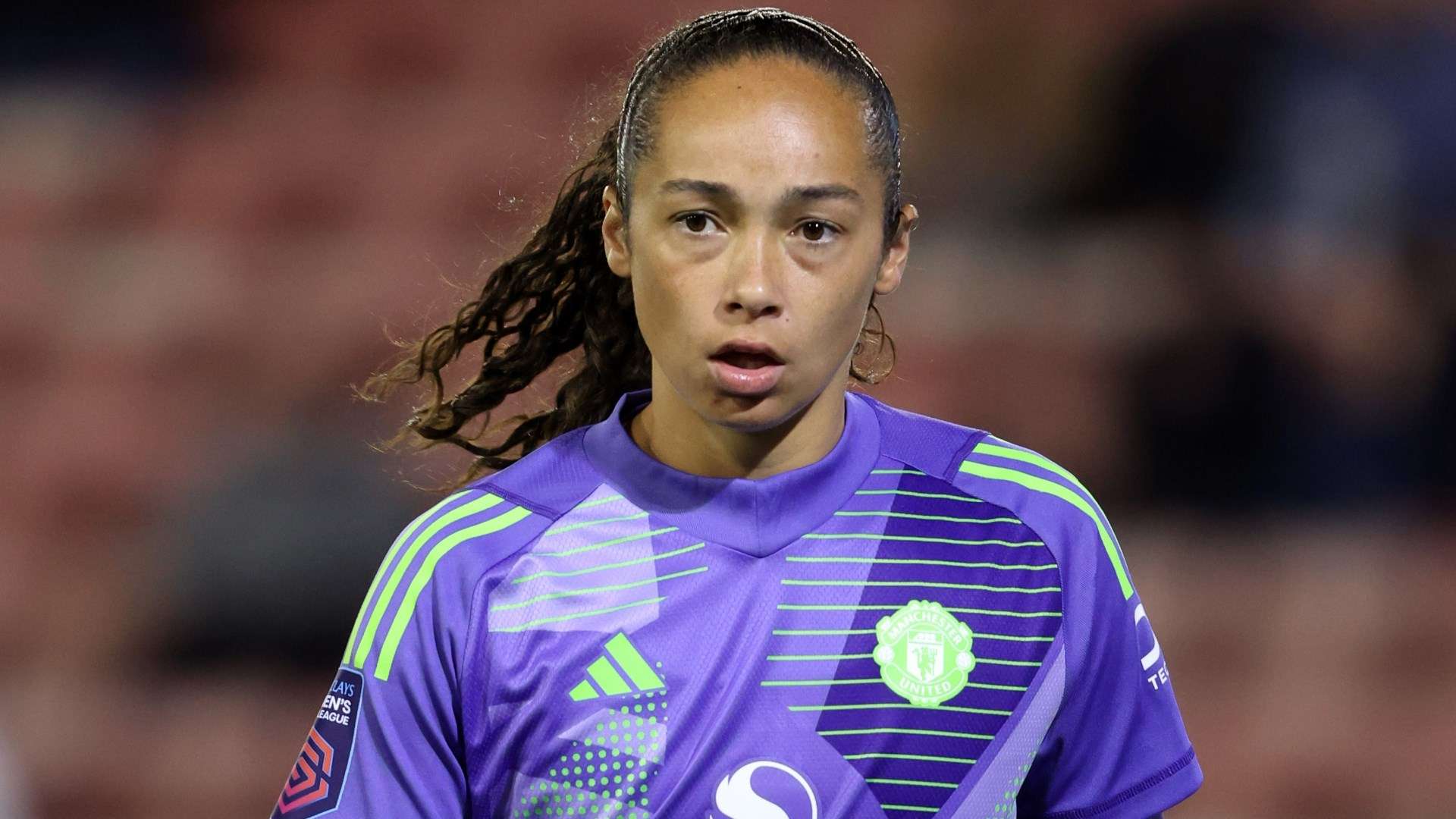 加坚定的姿 加坚定的姿